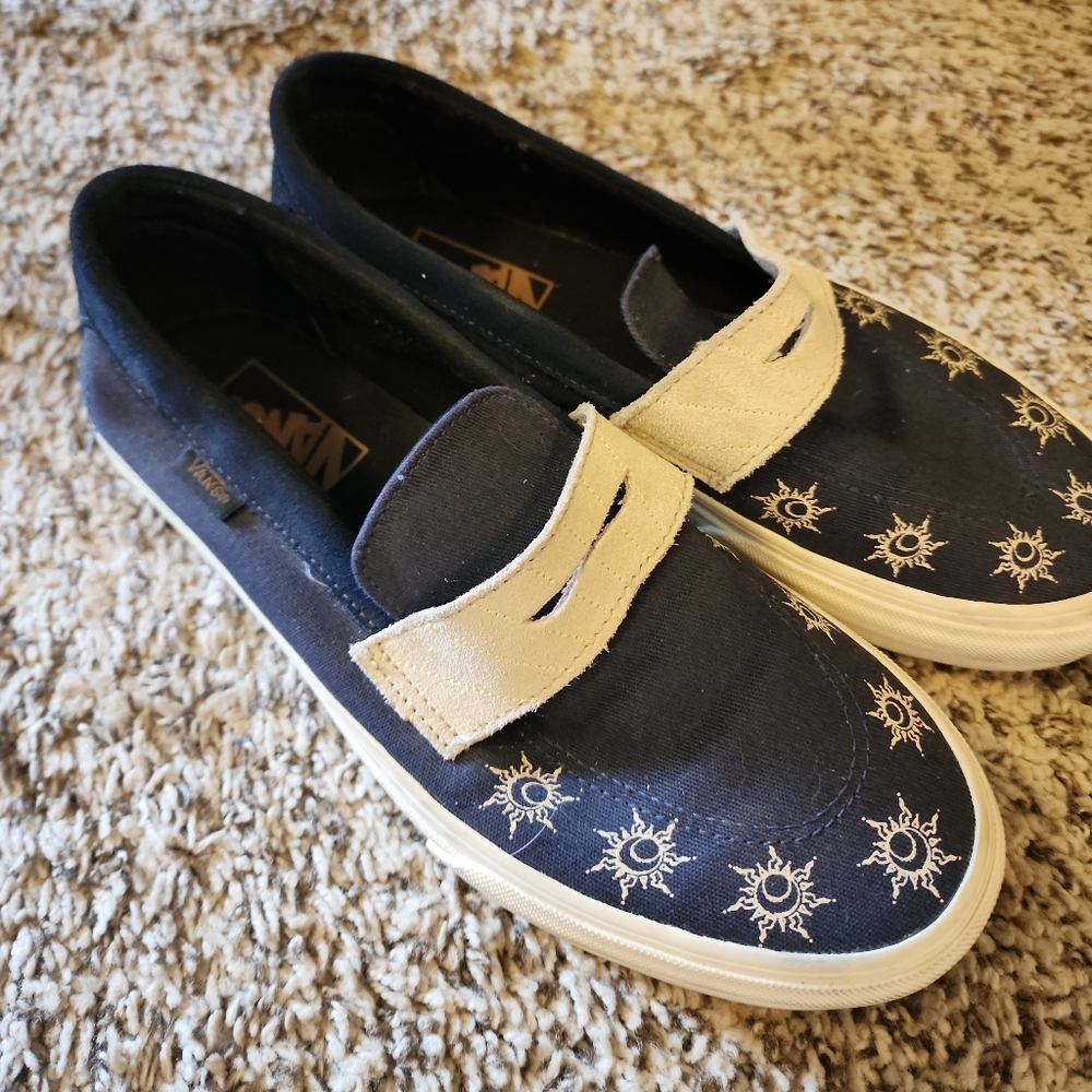 Vans flats